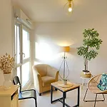 Apartment Les De Sandrine Avec Salle D'eau Privee Dans Un En Collocation *